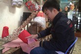 Làng nghề ven đô giữa mùa hàng Tết (1): Hiu hắt thị trường đồ “cõi âm” Làng nghề ven đô giữa mùa hàng Tết (1): Hiu hắt thị trường đồ “cõi âm”