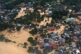 Malaysia đương đầu với lũ lớn nhất nhiều thập kỷ Malaysia đương đầu với lũ lớn nhất nhiều thập kỷ