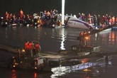 Phi công TransAsia được ca ngợi như người hùng Phi công TransAsia được ca ngợi như người hùng