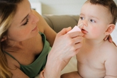 Có nên chữa ho bằng thuốc nhỏ mũi? Có nên chữa ho bằng thuốc nhỏ mũi?