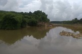 Lo kế sinh nhai, vợ chồng bị điện giật chết trên sông Lo kế sinh nhai, vợ chồng bị điện giật chết trên sông