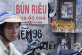 Ở Sài Gòn, một ngày không có tiền bạn vẫn sống "vô tư" Ở Sài Gòn, một ngày không có tiền bạn vẫn sống "vô tư"