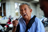 Mạc Can: 'Có nghèo cũng cạp đất mà ăn' Mạc Can: 'Có nghèo cũng cạp đất mà ăn'