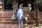 Hai nữ đại gia bỏ tài sản trăm tỷ đi tu, lên núi sống Hai nữ đại gia bỏ tài sản trăm tỷ đi tu, lên núi sống