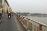 Cô gái trẻ nhảy cầu Chương Dương tự tử Cô gái trẻ nhảy cầu Chương Dương tự tử