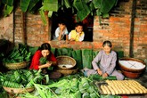 Lần đầu trong đời, mẹ đi chơi Tết Lần đầu trong đời, mẹ đi chơi Tết
