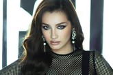 Trúc Diễm sexy với trang phục của Chung Thanh Phong Trúc Diễm sexy với trang phục của Chung Thanh Phong