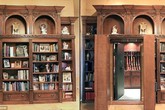 Hầm bí mật của giới siêu giàu và người nổi tiếng Hầm bí mật của giới siêu giàu và người nổi tiếng