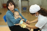 Cha mẹ cần làm gì để trẻ tiêm chủng an toàn? Cha mẹ cần làm gì để trẻ tiêm chủng an toàn?