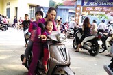 PGS Văn Như Cương thấy buồn cười với quy định trò không đội mũ bảo hiểm, thầy bị cắt thi đua PGS Văn Như Cương thấy buồn cười với quy định trò không đội mũ bảo hiểm, thầy bị cắt thi đua