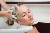 Giật mình nguy cơ nhiễm bệnh từ hóa chất gội đầu Giật mình nguy cơ nhiễm bệnh từ hóa chất gội đầu