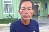 Người đàn ông cầm vỏ chai đâm người liên tiếp Người đàn ông cầm vỏ chai đâm người liên tiếp
