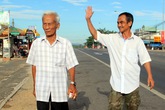 Huỳnh Văn Nén và cha già trắng đêm chờ giây phút được xin lỗi Huỳnh Văn Nén và cha già trắng đêm chờ giây phút được xin lỗi