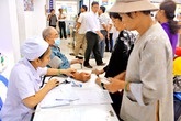 Trên 9.000 lượt người nghèo được khám,chữa bệnh nhân đạo Trên 9.000 lượt người nghèo được khám,chữa bệnh nhân đạo