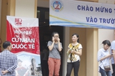 “Con tôi 24,5 điểm có đỗ đại học không anh phóng viên ơi?” “Con tôi 24,5 điểm có đỗ đại học không anh phóng viên ơi?”
