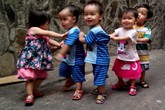 Các bé sinh 4, sinh 5 nổi tiếng ngày ấy – bây giờ ra sao? Các bé sinh 4, sinh 5 nổi tiếng ngày ấy – bây giờ ra sao?
