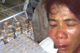 Phút đối đầu nghẹt thở giữa con chủ tiệm vàng và kẻ cướp Phút đối đầu nghẹt thở giữa con chủ tiệm vàng và kẻ cướp