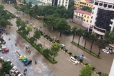 Mưa lũ tiếp tục trút xuống Nghệ An, 1 người tử vong Mưa lũ tiếp tục trút xuống Nghệ An, 1 người tử vong