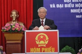 Cả nước nô nức bỏ phiếu Cả nước nô nức bỏ phiếu