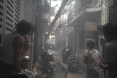 Hà Nội: Cháy lớn tại phố Thái Hà, người dân hoảng loạn Hà Nội: Cháy lớn tại phố Thái Hà, người dân hoảng loạn