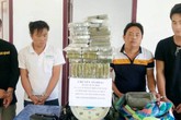 Tóm gọn 4 đối tượng vận chuyển 69 bánh heroin xuyên quốc gia Tóm gọn 4 đối tượng vận chuyển 69 bánh heroin xuyên quốc gia