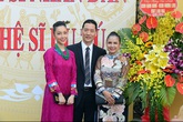 Bố mẹ là 'ô-sin' Linh Nga tin tưởng nhất Bố mẹ là 'ô-sin' Linh Nga tin tưởng nhất