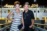 Siêu mẫu Hoàng Yến và DJ Kaiser tình tứ trên du thuyền Siêu mẫu Hoàng Yến và DJ Kaiser tình tứ trên du thuyền