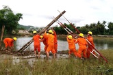 Mưa lũ Miền Trung: Nhiều nơi vẫn chưa có điện Mưa lũ Miền Trung: Nhiều nơi vẫn chưa có điện