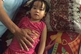 Bố mẹ nghèo, bé 4 tuổi đành rời viện khi đang cần mổ tim gấp Bố mẹ nghèo, bé 4 tuổi đành rời viện khi đang cần mổ tim gấp