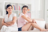 Không thể nào ở chung với... mẹ đẻ Không thể nào ở chung với... mẹ đẻ