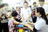 Ở nơi bác sĩ khám bệnh từ lúc “gà gáy” Ở nơi bác sĩ khám bệnh từ lúc “gà gáy”