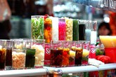 Xử phạt hành chính 2 chủ ki ốt vi phạm quy định về an toàn thực phẩm Xử phạt hành chính 2 chủ ki ốt vi phạm quy định về an toàn thực phẩm