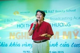 TS Thế Hùng: “Người ta nói tôi hâm, sĩ diện khi làm từ thiện bằng tri thức” TS Thế Hùng: “Người ta nói tôi hâm, sĩ diện khi làm từ thiện bằng tri thức”