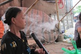 Những phận đàn bà thị thành (1): Một bà “dở hơi”, chỉ chơi với chó Những phận đàn bà thị thành (1): Một bà “dở hơi”, chỉ chơi với chó