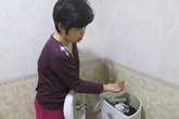 Dân Hà Nội lại kêu nước sạch có... giun: Lần này là chung cư cao cấp! Dân Hà Nội lại kêu nước sạch có... giun: Lần này là chung cư cao cấp!