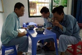 Cụ ông 78 tuổi khổ sở vì chứng rối loạn tình dục Cụ ông 78 tuổi khổ sở vì chứng rối loạn tình dục
