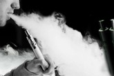 Shisha, thuốc lá điện tử quảng cáo nhiều, phòng chống tác hại thuốc lá còn khó khăn Shisha, thuốc lá điện tử quảng cáo nhiều, phòng chống tác hại thuốc lá còn khó khăn