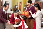 Ngại về quê ngoại ăn Tết vì không có tiền mừng tuổi bố mẹ, họ hàng Ngại về quê ngoại ăn Tết vì không có tiền mừng tuổi bố mẹ, họ hàng