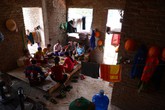 Nỗi lo an ninh, dịch bệnh ở khu biệt thự hoang Nỗi lo an ninh, dịch bệnh ở khu biệt thự hoang