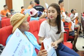 Hoa hậu Đỗ Mỹ Linh cùng 3.000 người phát động “Ngày vì cộng đồng” Hoa hậu Đỗ Mỹ Linh cùng 3.000 người phát động “Ngày vì cộng đồng”