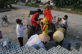 Phu gạch tuổi…lên 10 Phu gạch tuổi…lên 10