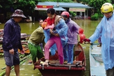 Nhiều tỉnh miền Bắc thiệt hại nặng vì lũ Nhiều tỉnh miền Bắc thiệt hại nặng vì lũ