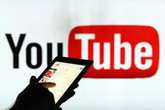 Youtube sẽ áp dụng chính sách mới để loại bỏ video xâm hại trẻ em Youtube sẽ áp dụng chính sách mới để loại bỏ video xâm hại trẻ em
