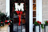 Những ý tưởng trang trí mặt tiền cho ngôi nhà đón Noel Những ý tưởng trang trí mặt tiền cho ngôi nhà đón Noel