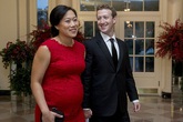 Vợ của ông chủ Facebook mang thai lần 2 vì sợ không thể có con được nữa Vợ của ông chủ Facebook mang thai lần 2 vì sợ không thể có con được nữa