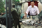 Vụ thân nhân liệt sĩ tố cán bộ phường đập nhà: Luật sư đề nghị cơ quan điều tra vào cuộc Vụ thân nhân liệt sĩ tố cán bộ phường đập nhà: Luật sư đề nghị cơ quan điều tra vào cuộc