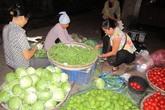 Hà Nội, giá rau “đội” gấp hai Hà Nội, giá rau “đội” gấp hai