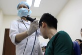 Bị điếc vì nghĩ viêm tai giữa chỉ có ở... trẻ con Bị điếc vì nghĩ viêm tai giữa chỉ có ở... trẻ con