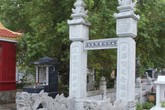 Kẻ đào trộm mộ lấy tro cốt để... tống tiền nổi tiếng đào hoa, nhiều vợ hờ Kẻ đào trộm mộ lấy tro cốt để... tống tiền nổi tiếng đào hoa, nhiều vợ hờ