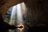 Lắp thang vượt nhũ triệu năm tuổi trong hang Sơn Đoòng: Cục Di sản văn hóa bất ngờ Lắp thang vượt nhũ triệu năm tuổi trong hang Sơn Đoòng: Cục Di sản văn hóa bất ngờ